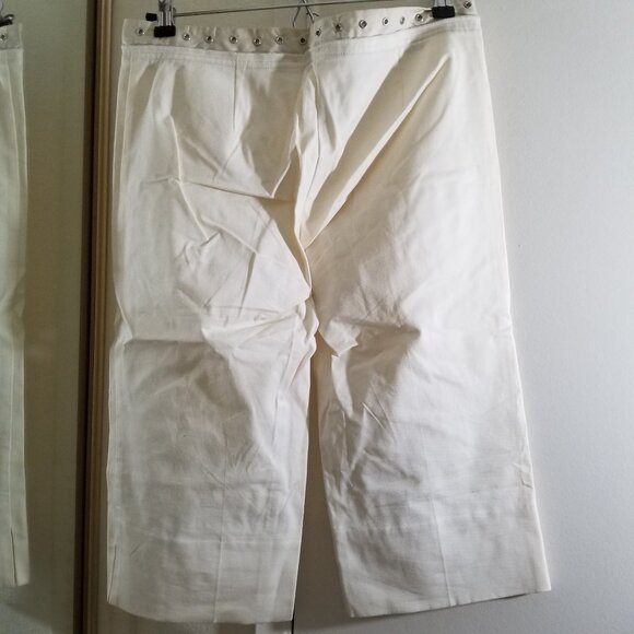 BCBG Brand culotte pants in white, size 2 - Picture 2 of 11